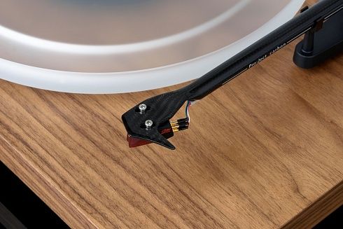 Pro-Ject Debut Carbon RecordMaster HiRes (2M Red)